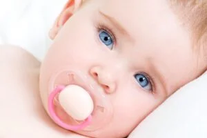 ¿Cómo realizar una rutina de higiene oral en bebés?