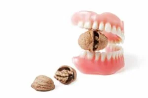 5 consejos para el cuidado de tu prótesis dental